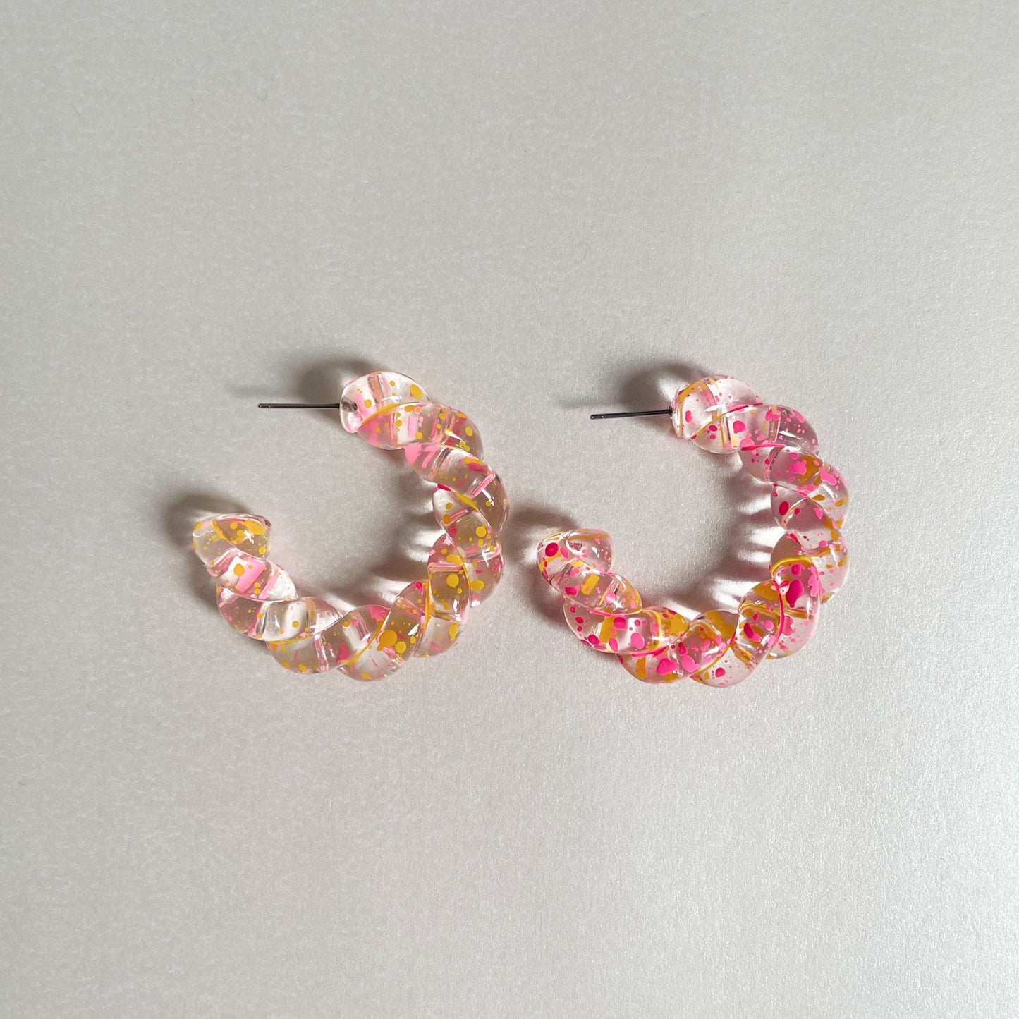 Poppy Clear Acrylic Twist Earrings